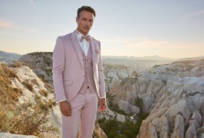 uploads_1761928707747-Toronto+Rose+Adimo